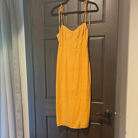 Forever 21 Dresses & Skirts - Yellow Midi Dress